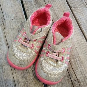 Size 6 Toddler Sneakers